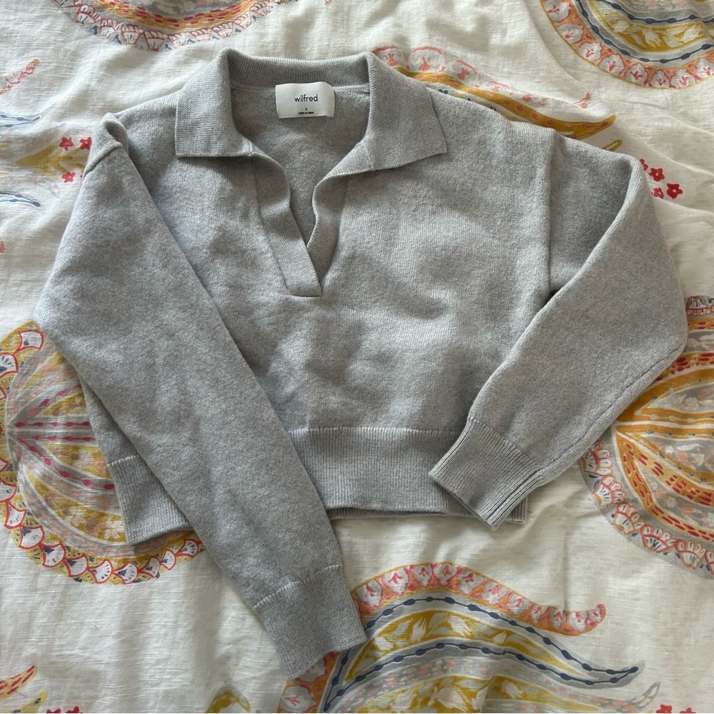 Aritzia Wilfred Light Gray V-Neck Sweater Merino Wool